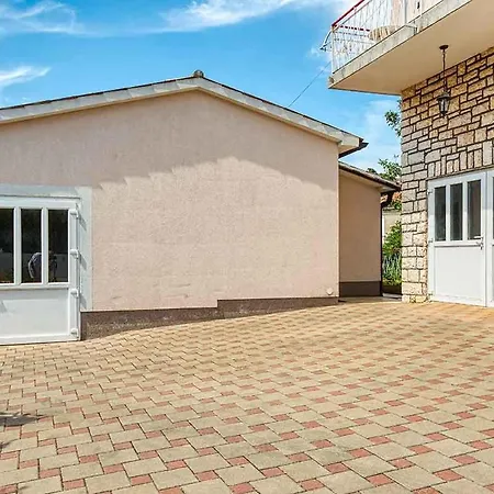 Keri Apartmán